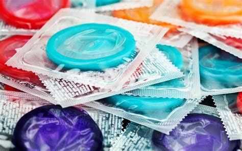 Blowjob ohne Kondom gegen Aufpreis Hure Lede